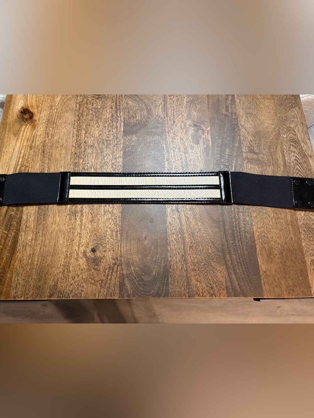 White House Black Market size Xsmall Womens Black Belt